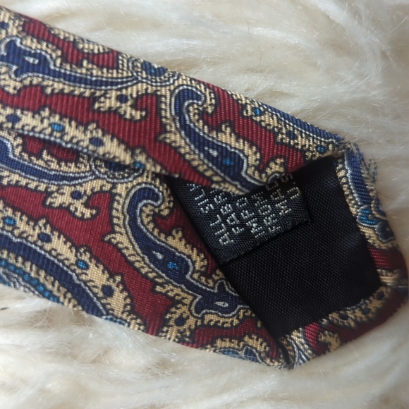 (2) Vintage Silk Ties Dark Red Paisley Navy, Red White Striped - Picture 6 of 6